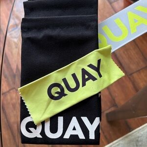 Quay Sunglasses Case and Cloth Set, magnetic closure
